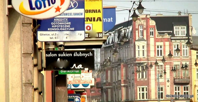 Za dużo reklam w centrum. “Zatraciliśmy się w tym, budynki w nich toną” (TV) – 24GLIWICE – Portal Gliwice | codziennie nowe informacje