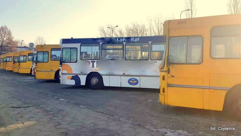 1-15658779_10207232931653637_526812226_o-001