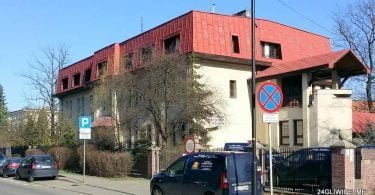 Dawny Dom Dziecka przy ul. Zygmunta Starego został dostosowany pod potrzeby szpitala.